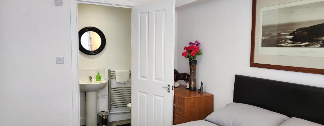 וורינגטון White House Ensuite Double Bedroom מראה חיצוני תמונה