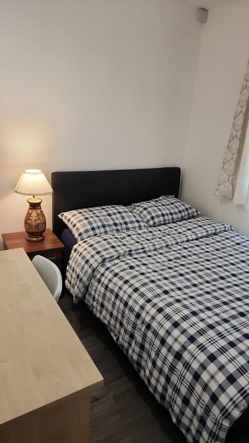 וורינגטון White House Ensuite Double Bedroom מראה חיצוני תמונה